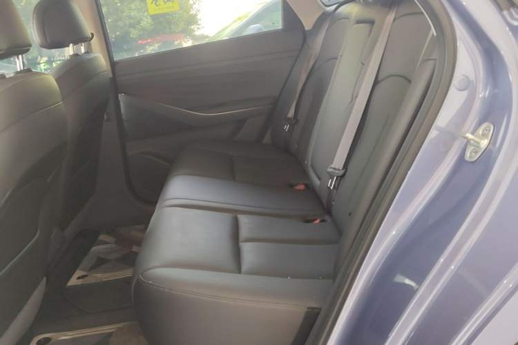 Used Nissan N6 2026 Model 180 Max Left Rear Seat