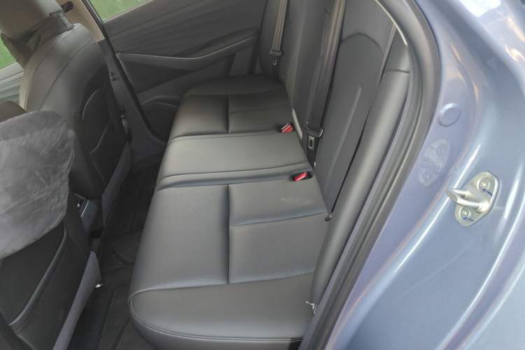 Used Nissan N6 2026 Model 180 Max Left Rear Seat