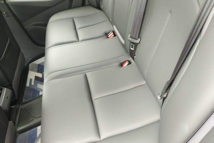 Used Nissan N6 2026 Model 180 Max Left Rear Seat