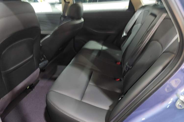Used Nissan N6 2026 Model 180 Max Left Rear Seat