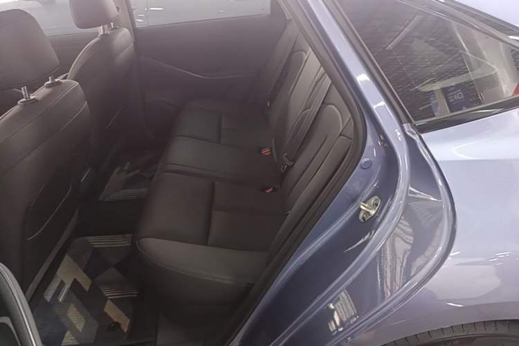 Used Nissan N6 2026 Model 180 Max Left Rear Seat