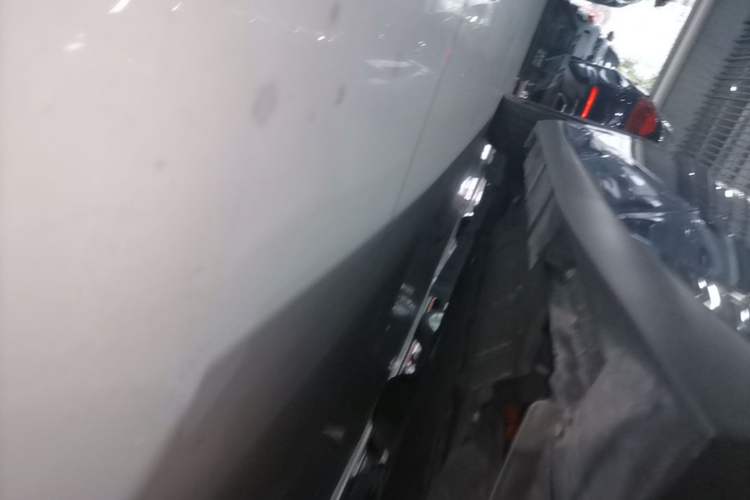 Used Nissan N6 2026 Model 180 Max Left Side Sill