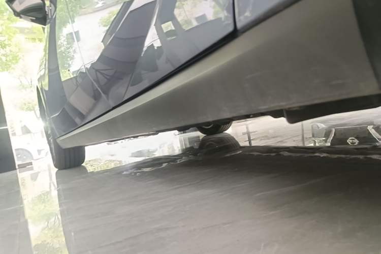 Used Nissan N6 2026 Model 180 Max Left Side Sill