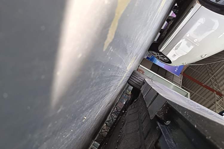 Used Nissan N6 2026 Model 180 Max+ Left Side Sill