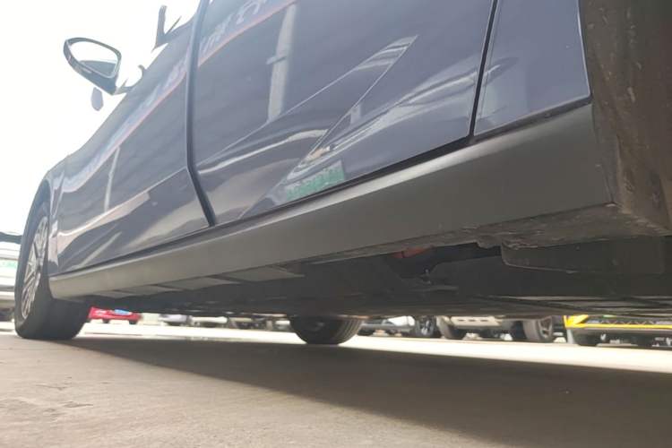 Used Nissan N6 2026 Model 180 Max Left Side Sill