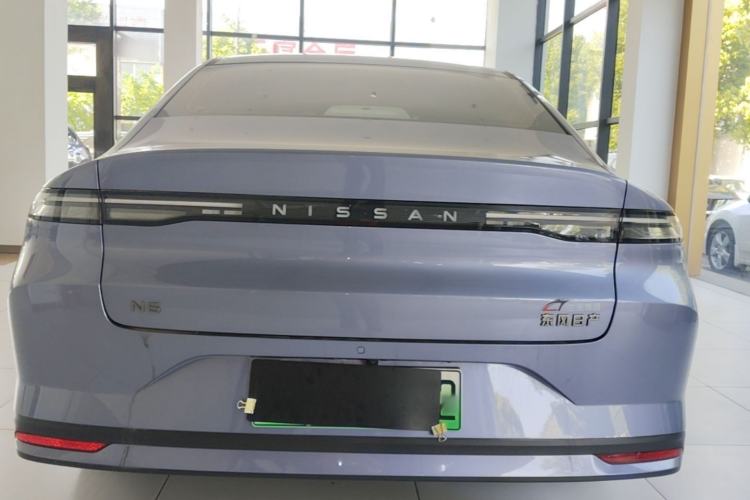 Used Nissan N6 2026 Model 180 Max Rear