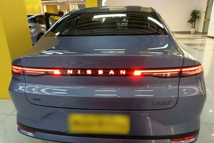 Used Nissan N6 2026 Model 180 Max Rear