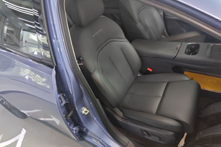 Used Nissan N6 2026 Model 180 Max Right Front Seat