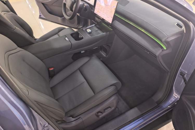 Used Nissan N6 2026 Model 180 Max Right Front Seat