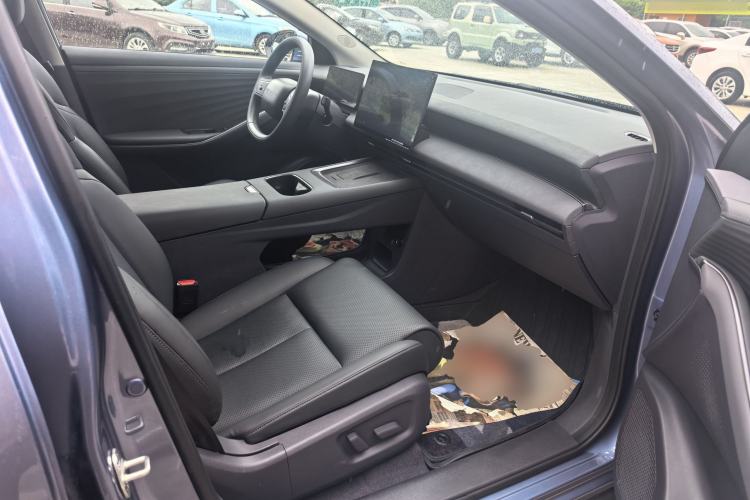 Used Nissan N6 2026 Model 170 Max+ Flagship Right Front Seat