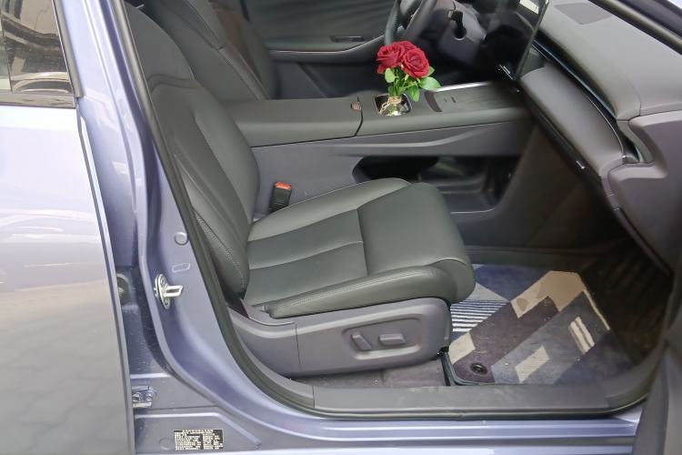 Used Nissan N6 2026 Model 180 Max Right Front Seat