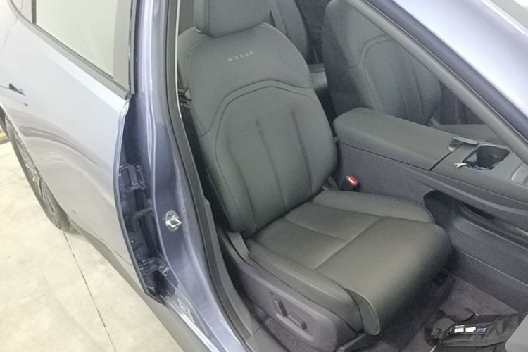 Used Nissan N6 2026 Model 180 Max Right Front Seat