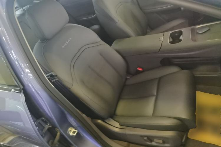 Used Nissan N6 2026 Model 180 Max Right Front Seat