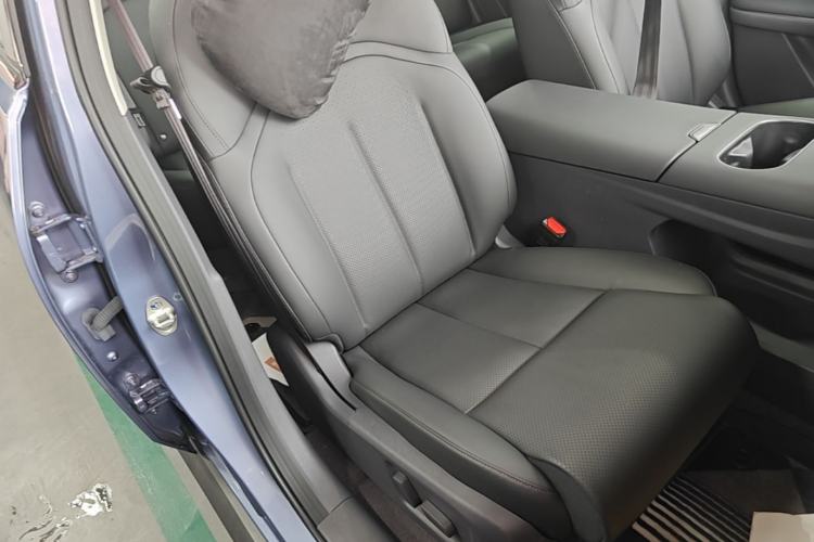 Used Nissan N6 2026 Model 180 Max Right Front Seat
