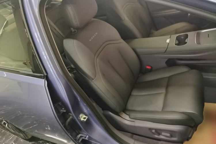Used Nissan N6 2026 Model 180 Max Right Front Seat