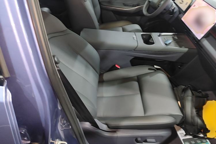 Used Nissan N6 2026 Model 180 Max Right Front Seat