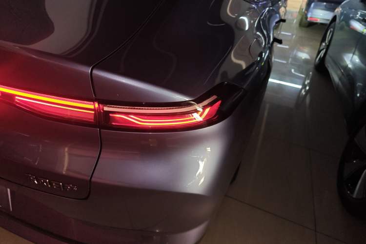 Used Nissan N6 2026 Model 180 Max Right Rear Taillight