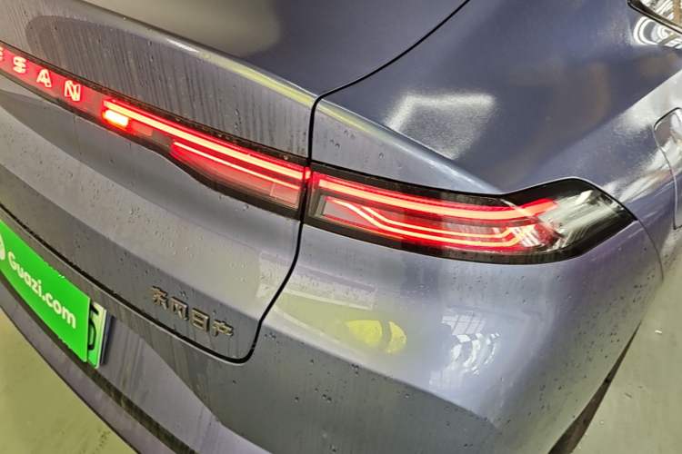 Used Nissan N6 2026 Model 180 Max Right Rear Taillight
