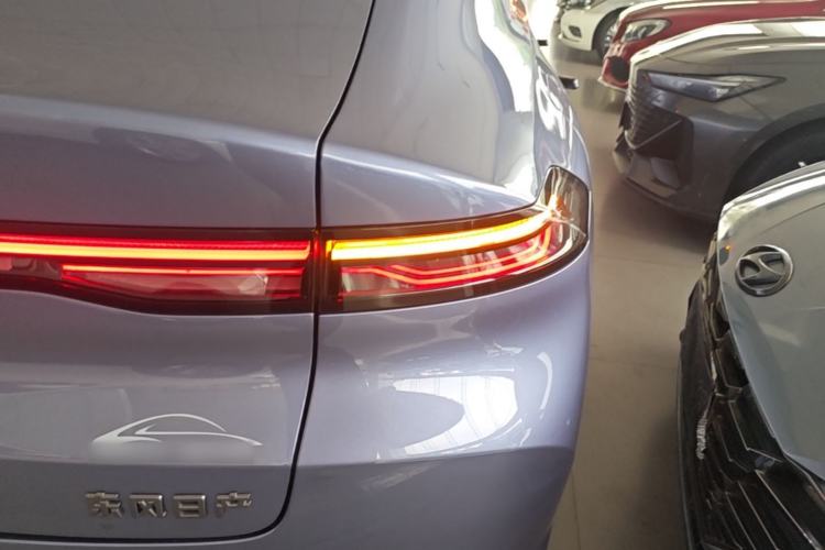 Used Nissan N6 2026 Model 180 Max Right Rear Taillight