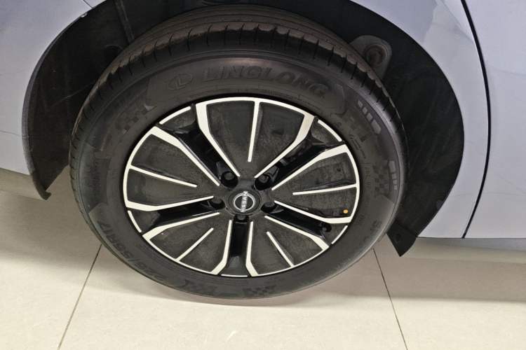 Used Nissan N6 2026 Model 180 Max Right Rear Wheel Hub