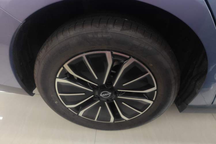 Used Nissan N6 2026 Model 180 Max Right Rear Wheel Hub