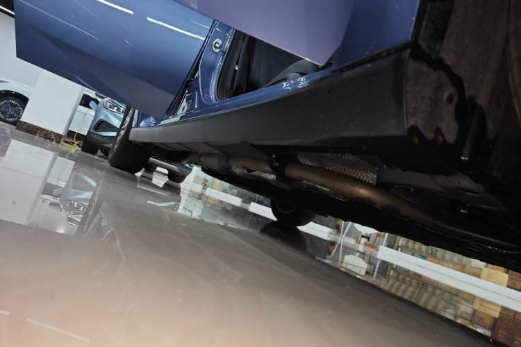 Used Nissan N6 2026 Model 180 Max Right Side Sill