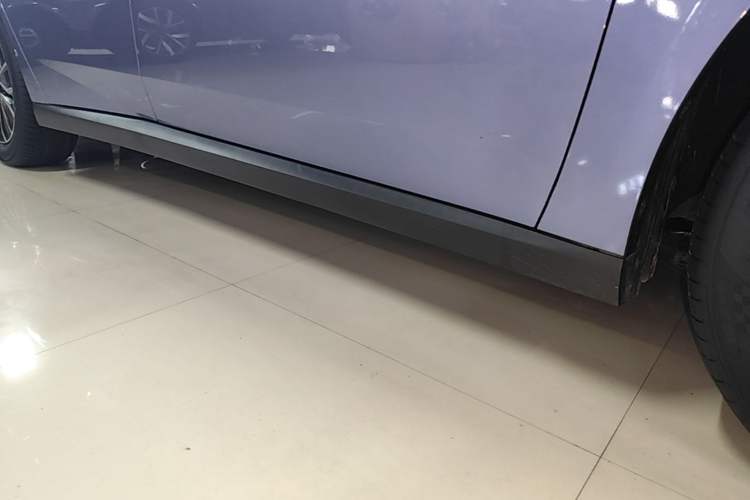 Used Nissan N6 2026 Model 180 Max Right Side Sill