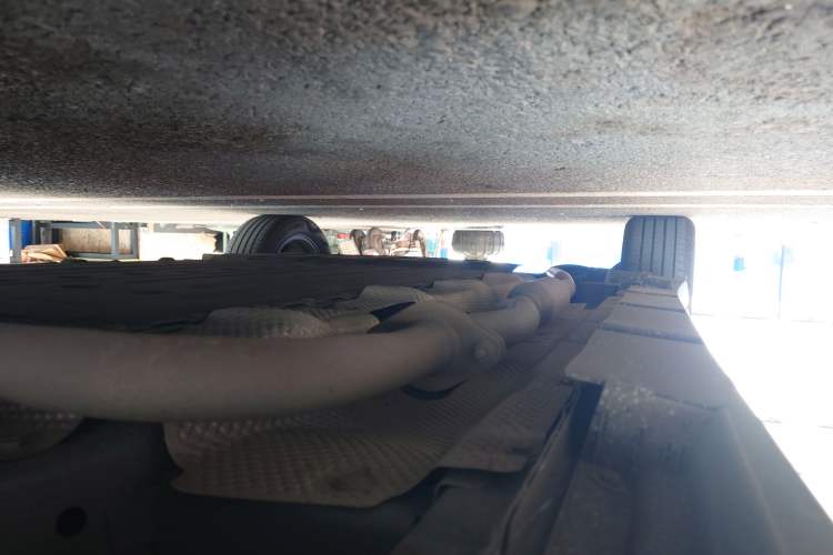 Used Nissan N6 2026 Model 180 Max Right Side Sill