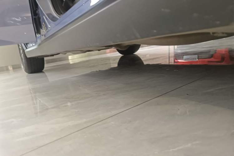 Used Nissan N6 2026 Model 180 Max Right Side Sill
