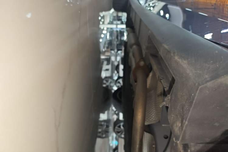 Used Nissan N6 2026 Model 180 Max+ Right Side Sill