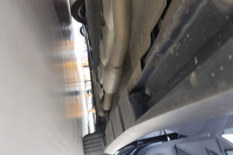 Used Nissan N6 2026 Model 180 Max Right Side Sill