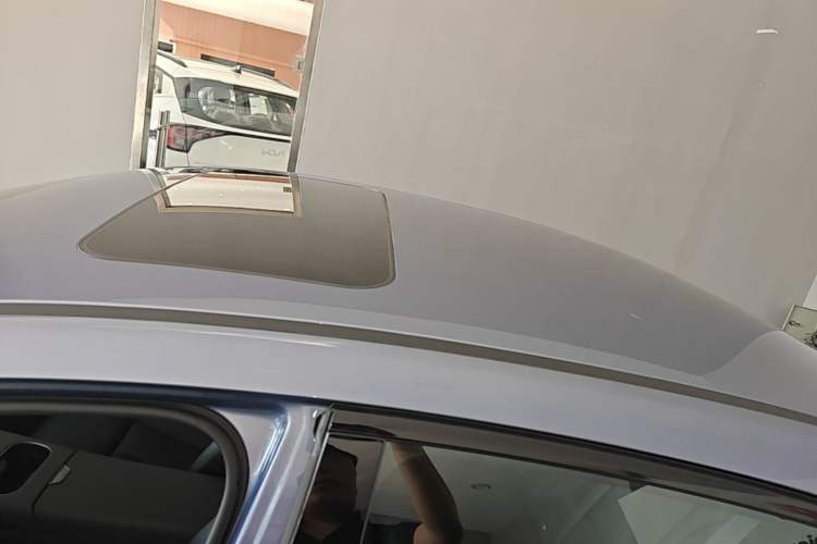 Used Nissan N6 2026 Model 180 Max Roof