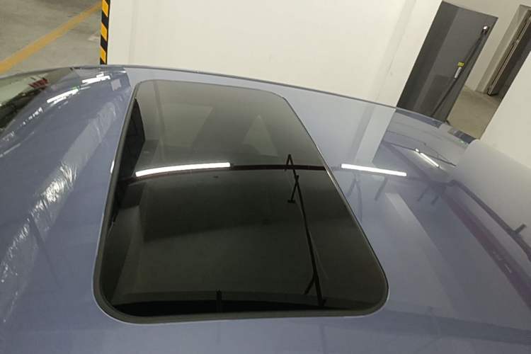 Used Nissan N6 2026 Model 180 Max Roof