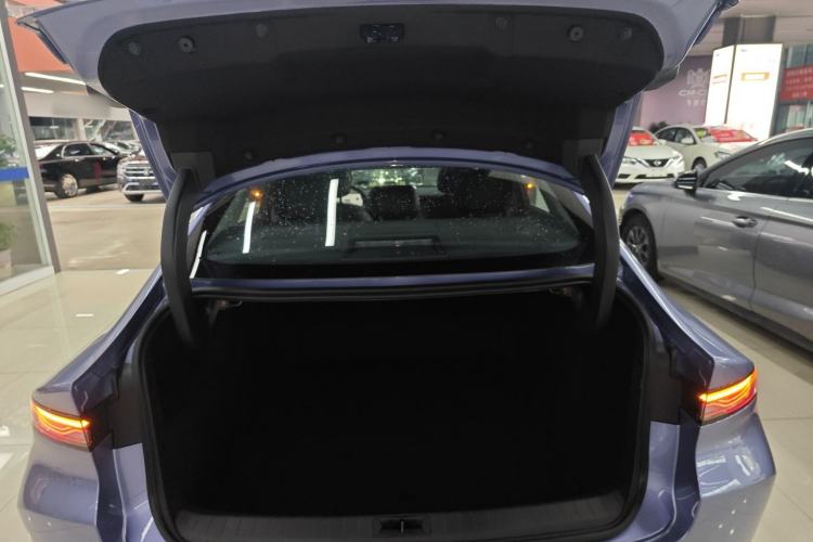 Used Nissan N6 2026 Model 180 Max Trunk