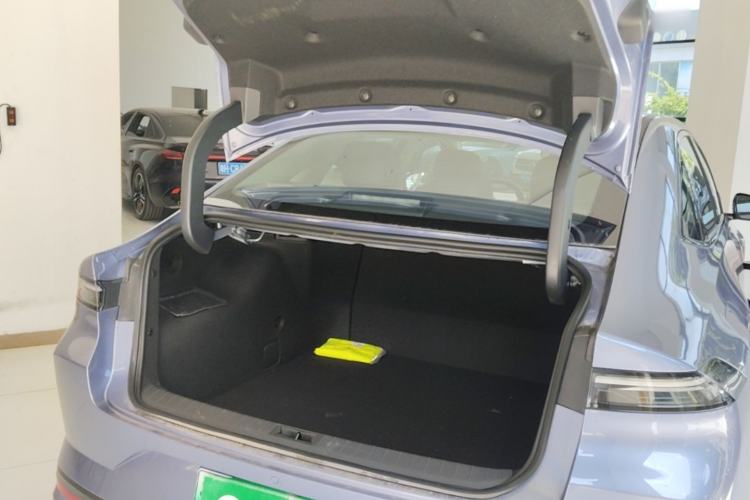 Used Nissan N6 2026 Model 180 Max Trunk
