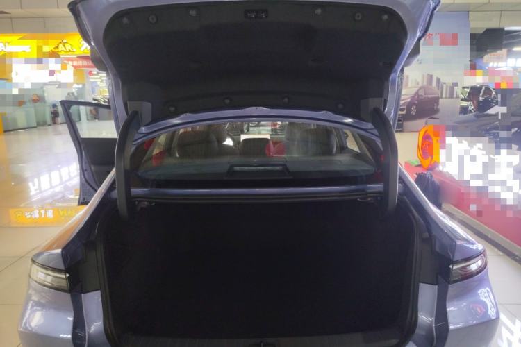 Used Nissan N6 2026 Model 180 Max Trunk