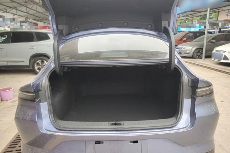 Used Nissan N6 2026 Model 180 Max Trunk