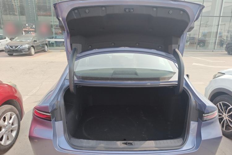 Used Nissan N6 2026 Model 180 Max Trunk