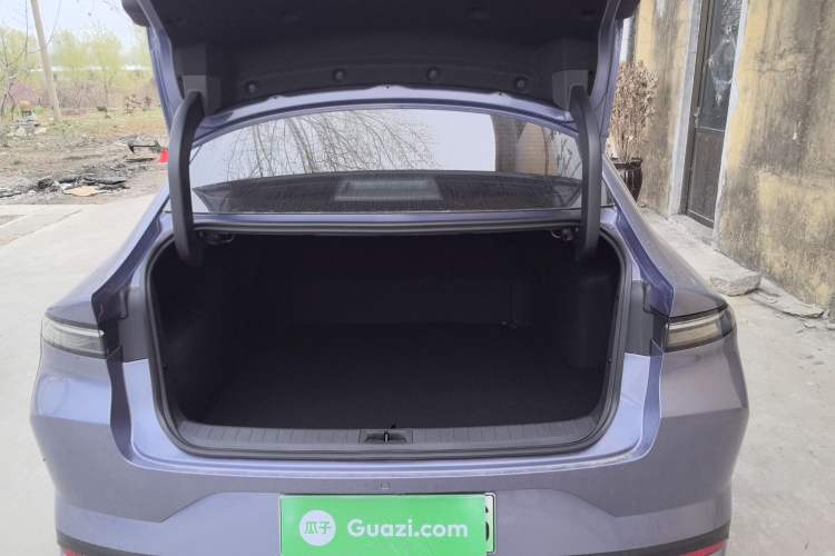 Used Nissan N6 2026 Model 180 Max Trunk