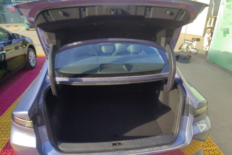 Used Nissan N6 2026 Model 180 Max Trunk