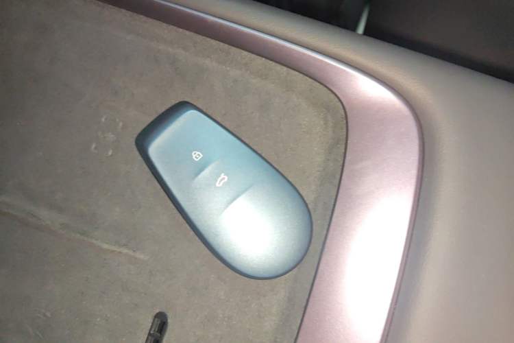 Used Nissan N6 2026 Model 180 Max Vehicle Key