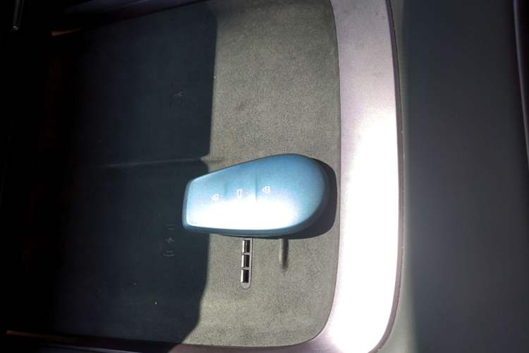 Used Nissan N6 2026 Model 180 Max Vehicle Key