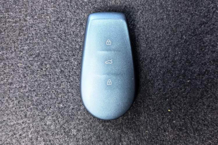 Used Nissan N6 2026 Model 180 Max Vehicle Key