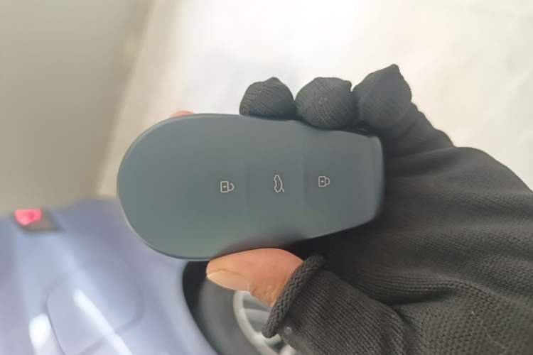 Used Nissan N6 2026 Model 180 Max Vehicle Key
