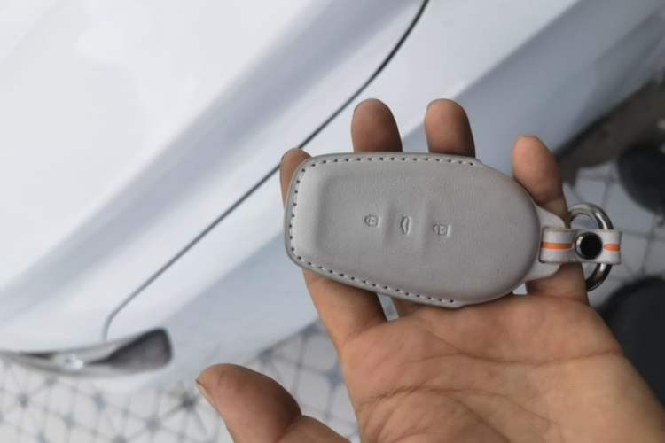Used Nissan N6 2026 Model 180 Max Vehicle Key