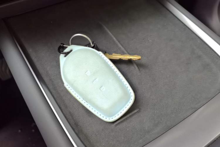 Used Nissan N6 2026 Model 180 Max Vehicle Key