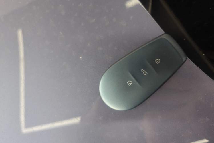 Used Nissan N6 2026 Model 180 Max Vehicle Key