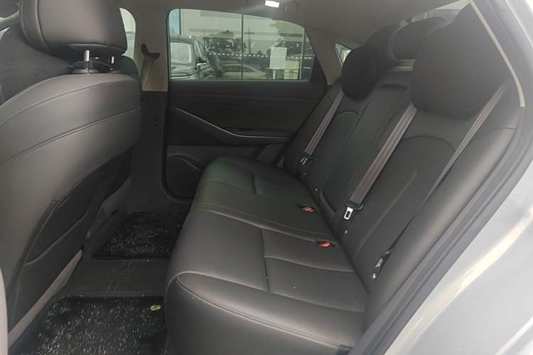 Used Nissan N6 2026 Model 180 Pro Left Rear Seat
