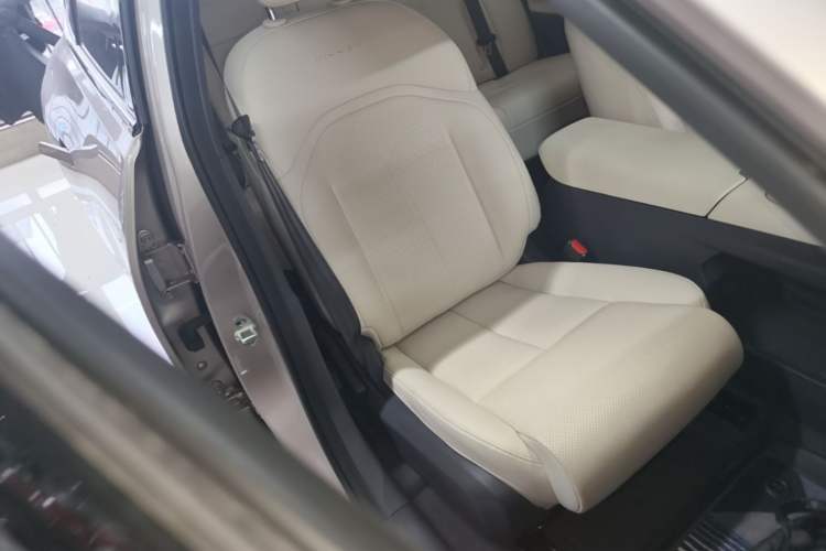 Used Nissan N6 2026 Model 180 Pro Right Front Seat