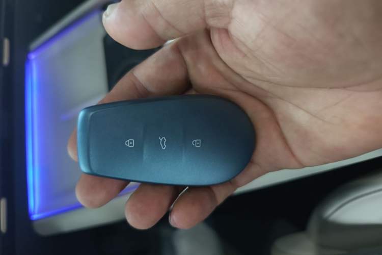 Used Nissan N6 2026 Model 180 Pro Vehicle Key